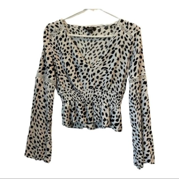EXPRESS Plunging  V-Neck Animal Print Top - Picture 7 of 8